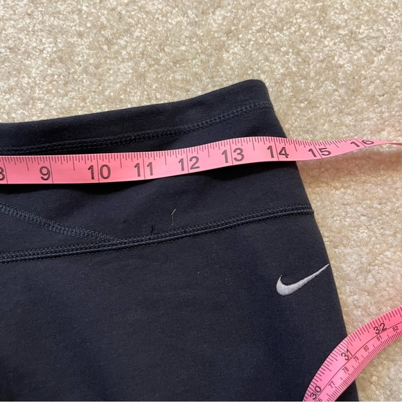 NEW Nike Pants Womens Extra Small Black Fit Dry Sports Capri Stretch Activewear - Picture 9 of 12